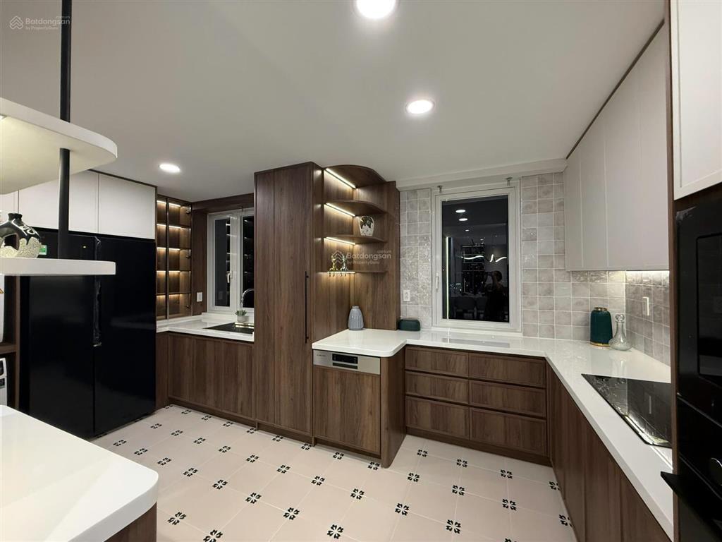 Cho thuê căn hộ mỹ khánh 2b, nguyễn đức cảnh, phú mỹ hưng, 0943 783 ***