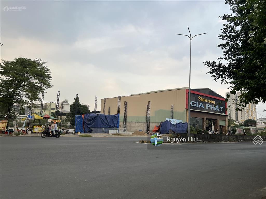 Bán lô góc 2 mặt tiền đường liên phường, phước long b, chỉ 600m đến global city