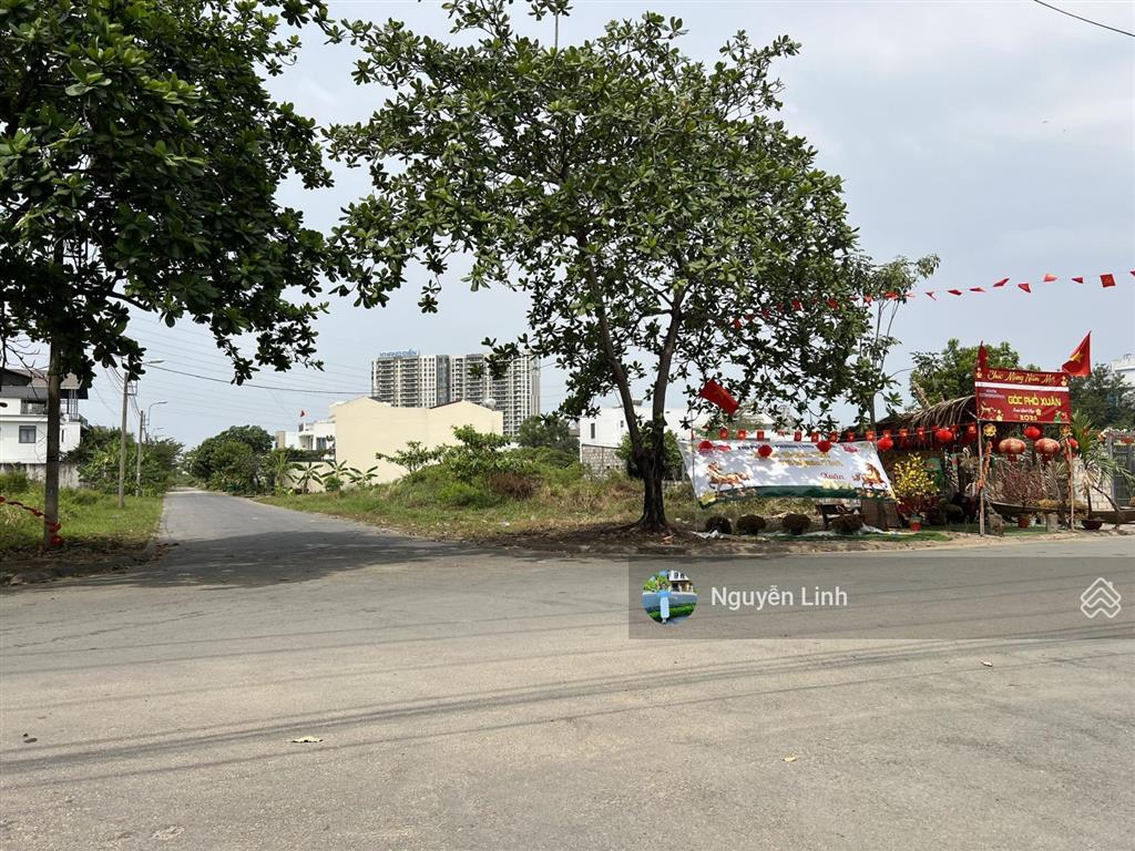 Chính chủ gửi bán lô đất trục chính kdc đại học bách khoa quận 9 cũ tp hcm
