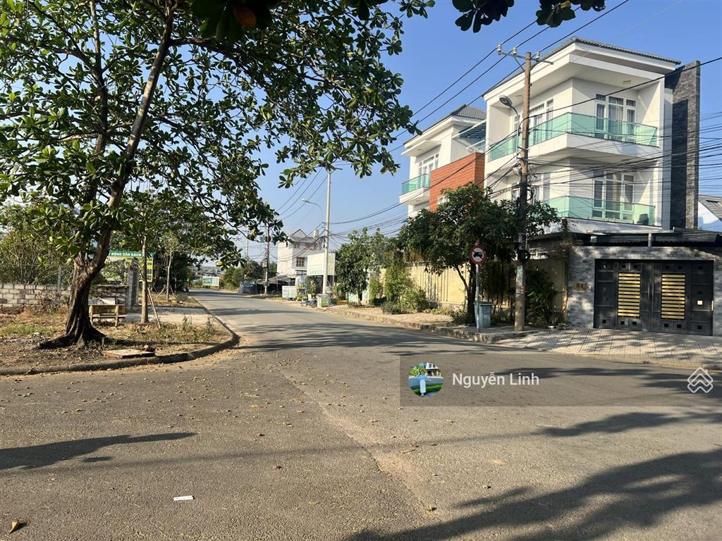 Chính chủ gửi bán lô đất trục chính kdc đại học bách khoa quận 9 cũ tp hcm