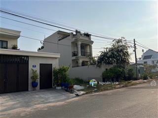 Bán lô đất ngang 7x26m trục chính 711 (16m) khu dân cư đại học bách khoa q9 cũ tp.hcm