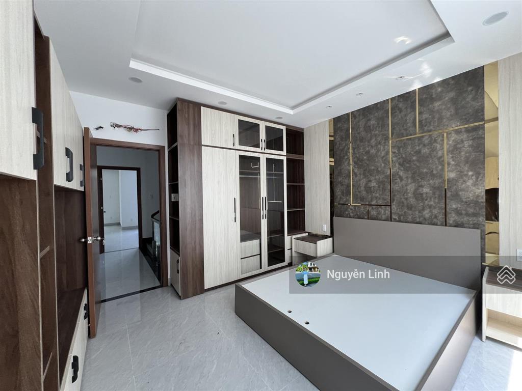 Cho thuê nhà phố verosa park ngang 6x19m có 4 phòng ngủ master full nội thất