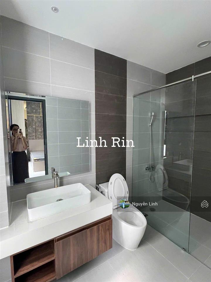 Cho thuê nhà phố verosa park ngang 6x19m có 4 phòng ngủ master full nội thất