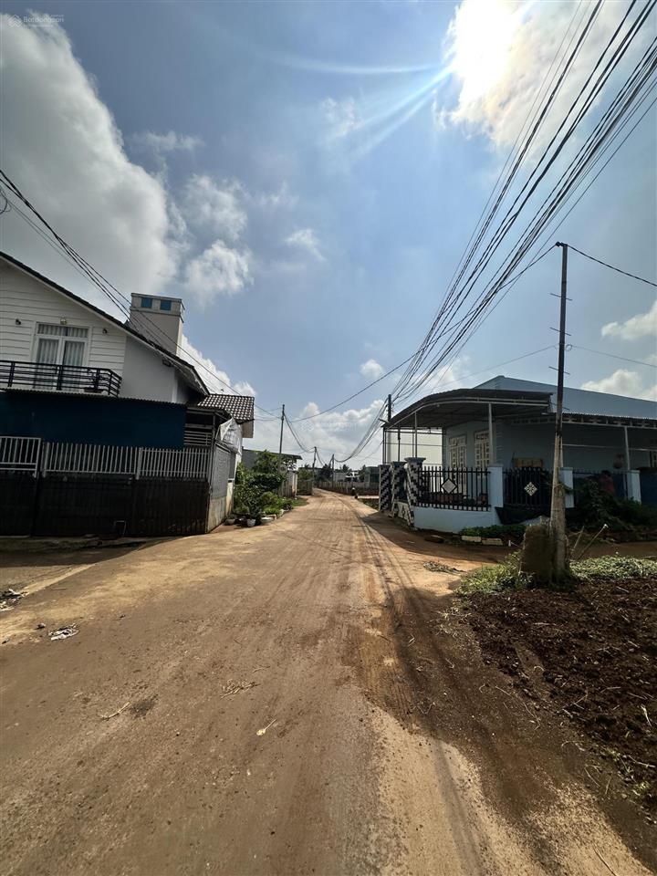 Sang nhượng mảnh đất gần hồ nam sơn  vị trí đắc địa