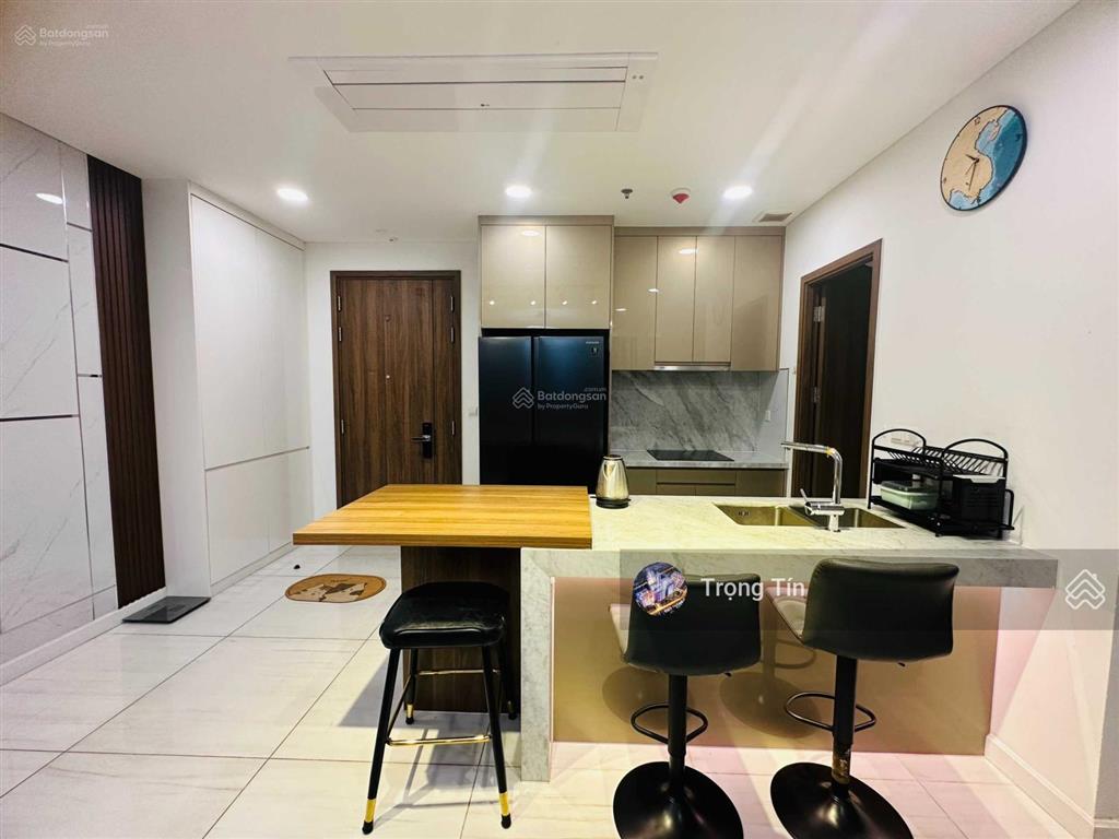 Bán gấp căn hộ 2pn full nt 71m2 kingdom 101 tầng đẹp view thoáng giá 7,2 tỷ  mr tín 0938 414 ***