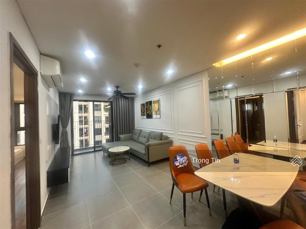 Chủ nhà đang kẹt tiền! cần bán gấp căn hộ hà đô centrosa 2 pn giá 9,5 tỷ dt 87m2