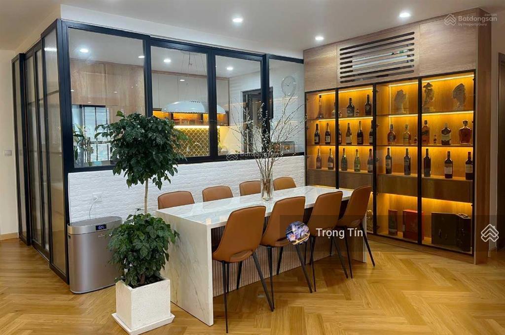 Bán căn hộ "kẹt tiền cần bán gấp" ở hà đô centrosa q10 2pn, giá 10 tỷ dt 87m2