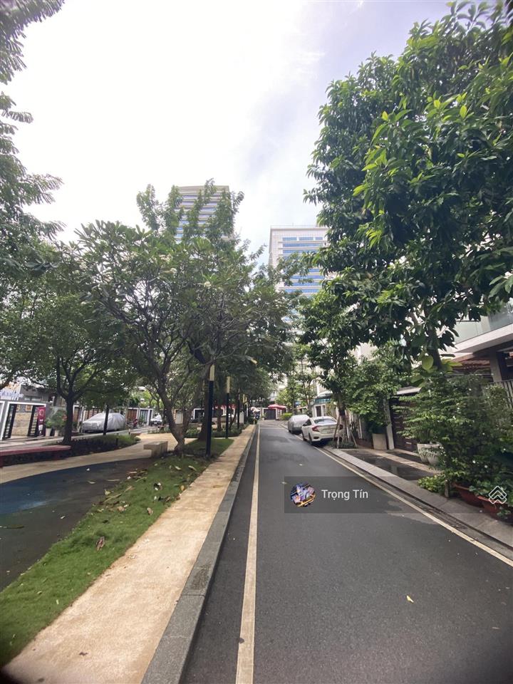 Bán gấp nhà phố liền kề 8x15m 1trệt 3lầu hà đô centrosa garden 118200 đường 3/2 p12 q10 85tỷ