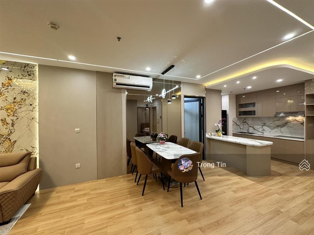 Chủ nhà đang kẹt tiền! cần bán gấp căn hộ hà đô centrosa 1pn+ 60m2 giá 7,7tỷ còn tl
