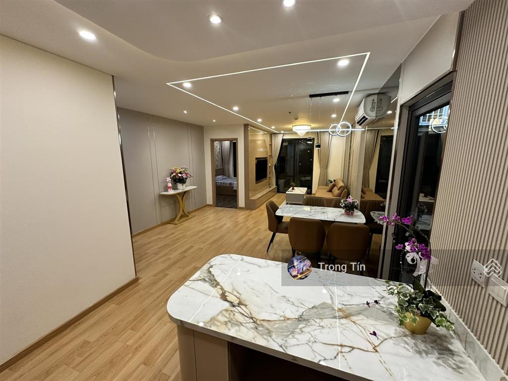 Chủ nhà đang kẹt tiền! cần bán gấp căn hộ hà đô centrosa 1pn+ 60m2 giá 7,7tỷ còn tl
