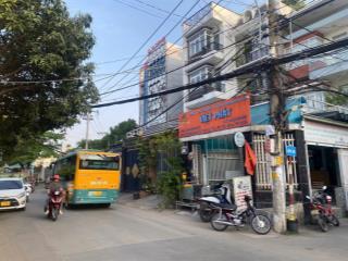 Nhà mặt tiền kinh doanh tốt. đường 11 trường thọ. gần metro. thích hợp kinh doanh cty văn phòng