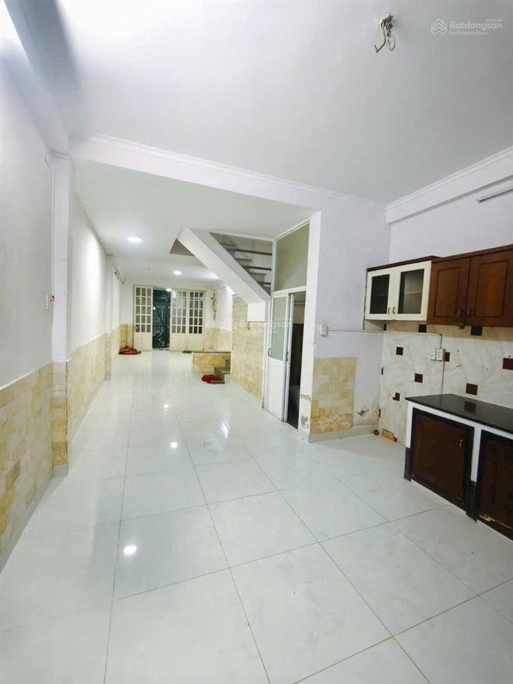 Nhà 3 tầng. hẻm xe tải. hiệp bình. hiệp bình chánh. thủ đức. gần phạm văn đồng. giá hợp lí