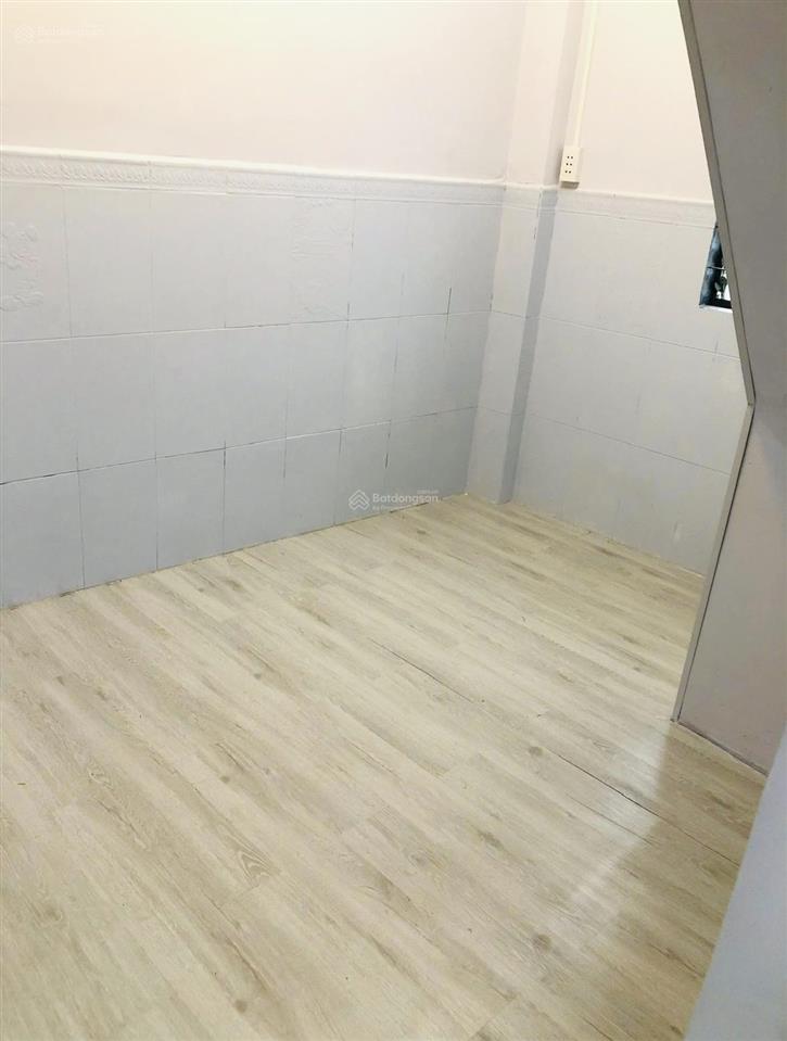 Nhà 3 tầng. hẻm ba gác. kha vạn cân. linh tây. gần đại học cảnh sát. học viện tư pháp. sổ hồng riên