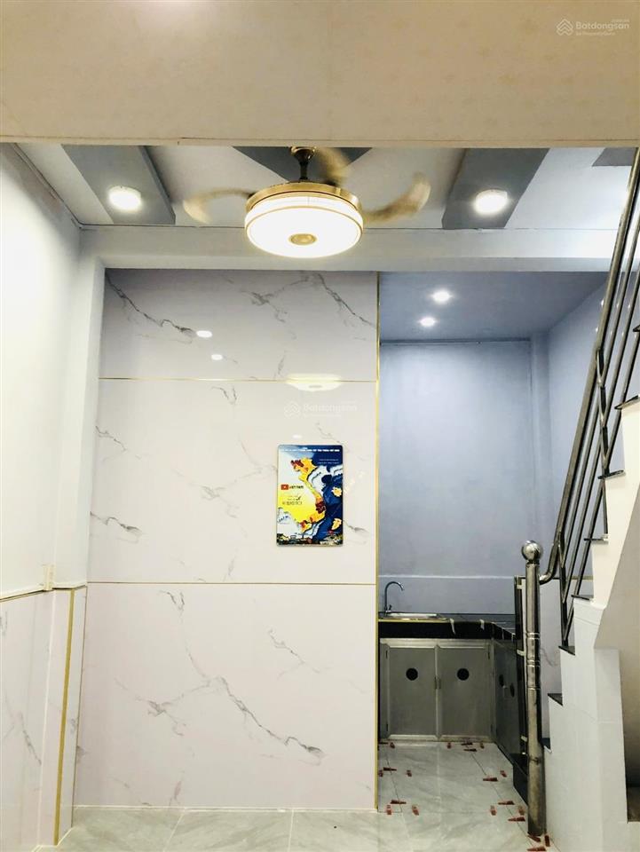 Nhà 3 tầng. hẻm ba gác. kha vạn cân. linh tây. gần đại học cảnh sát. học viện tư pháp. sổ hồng riên