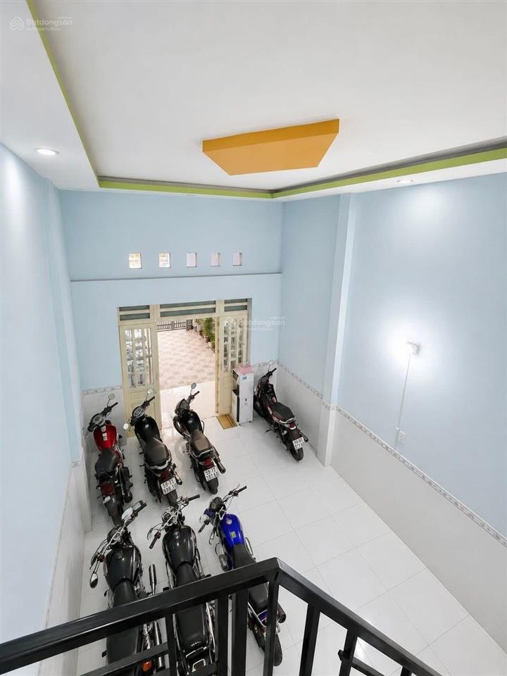Nhà trệt lửng. hẻm ô tô. đường số 8 linh xuân. gần làng đại học quốc gia. giá tốt. sổ hồng sạch