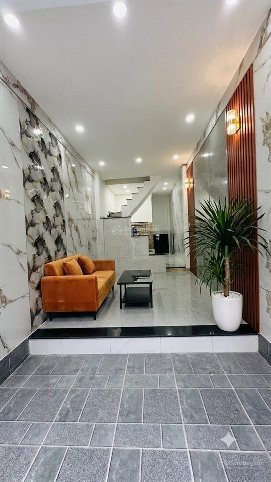Nhà lầu. hẻm 2m. gần mặt tiền. 3 phòng ngủ. ngay chân cầu bình triệu. bình lợi. phạm văn đồng