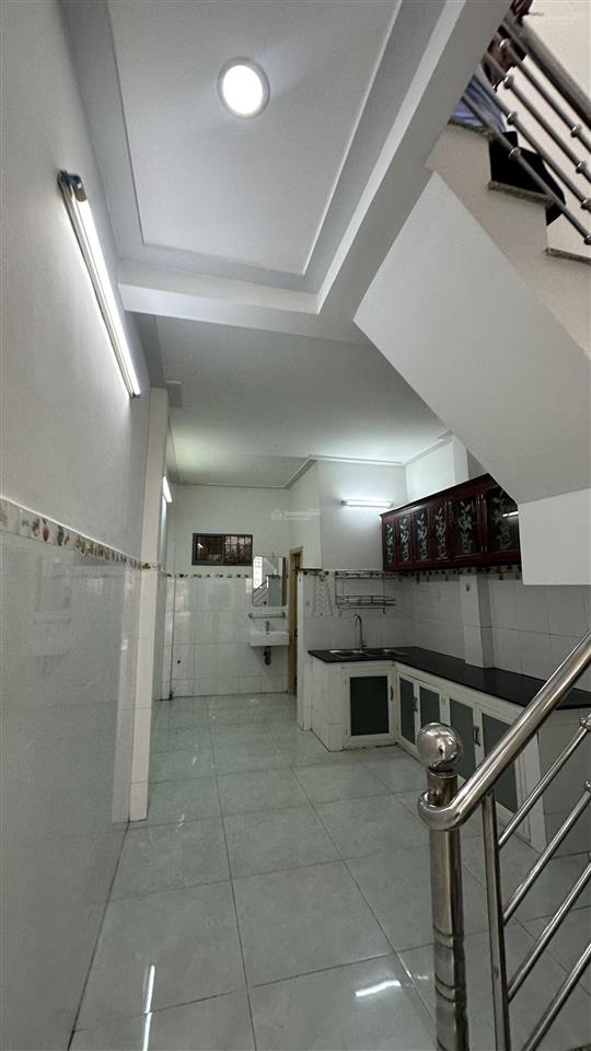 Nhà lầu. 2pn. hẻm sạch đẹp. gần bình lợi. bình triệu, vạn phúc, hiệp bình phước. cầu ông dầu