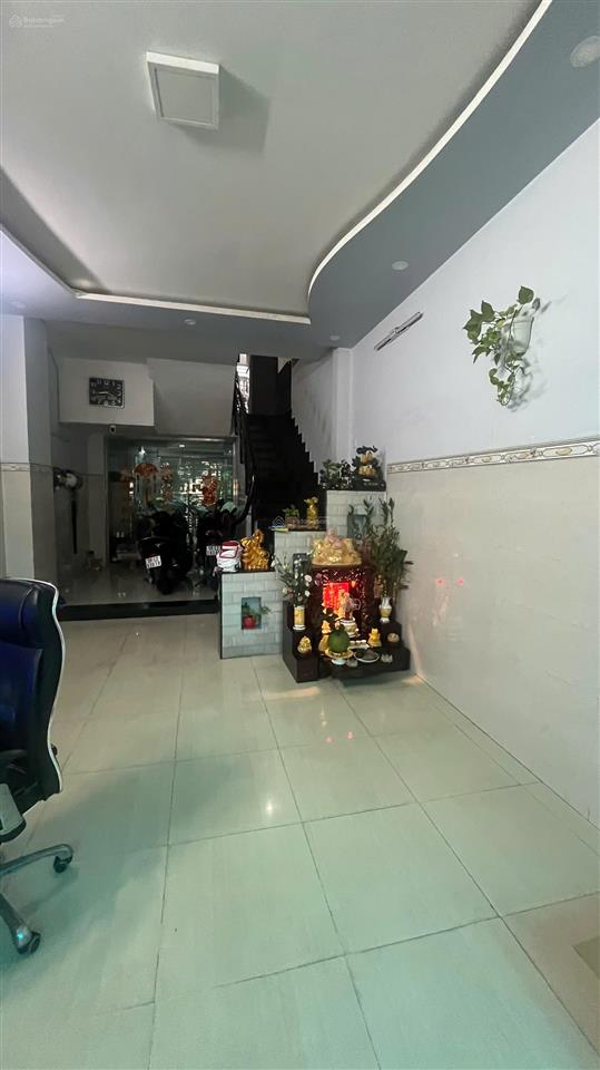Chính chủ bán nhà mặt tiền khu dân cư yên tĩnh dân trí cao. rẻ hơn 1 tỷ so với xung quanh