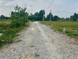 Bán đất đức hoà thượng giá rẻ, 550 triệu/ nền, sổ hồng riêng, thổ cư, dân đông.