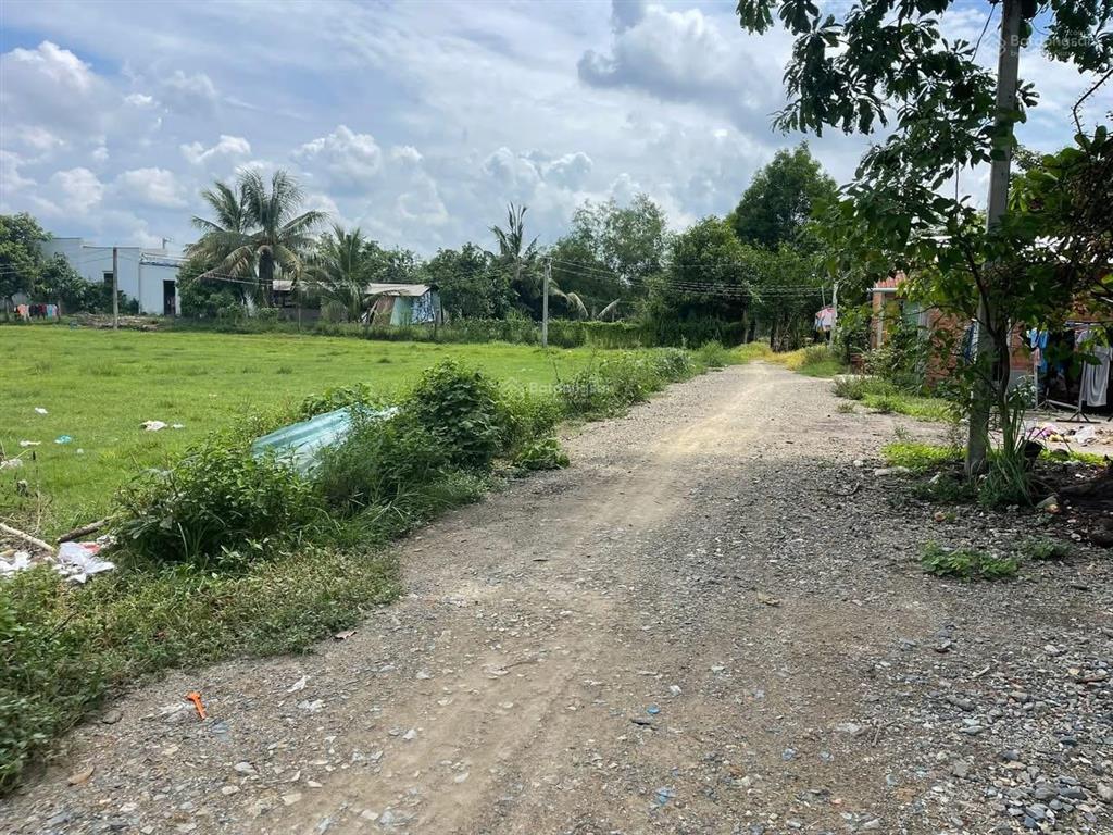 Đất bê tông thịnh vượng đức hoà thượng giá rẻ, sổ hồng, dân đông, 599 triệu.