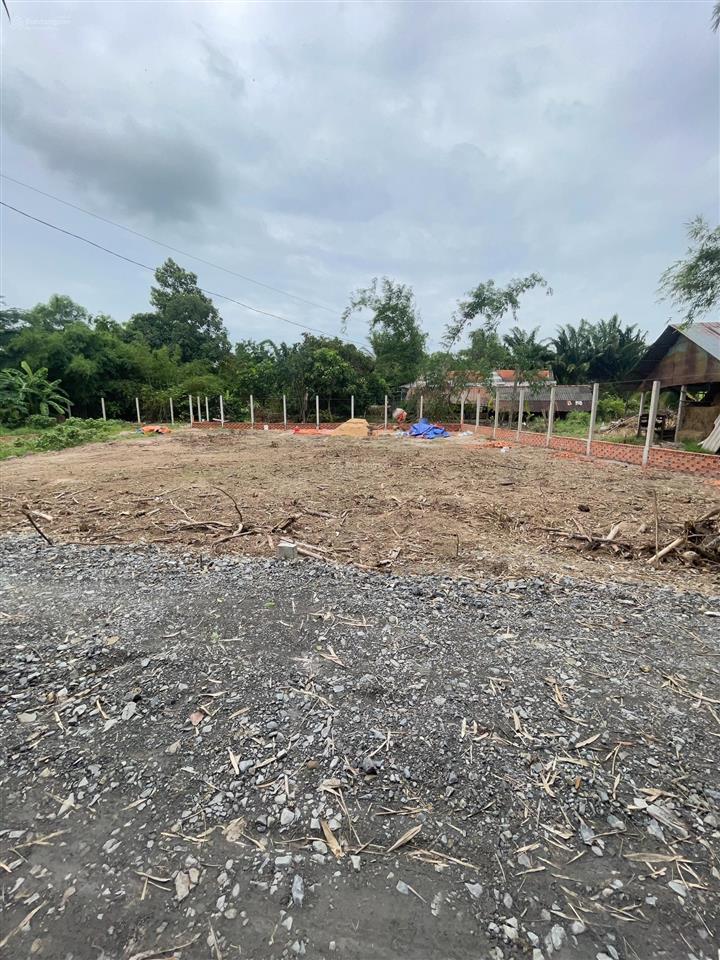 Đất bê tông thịnh vượng đức hoà thượng mới ra giá hiếm 590 triệu/ nền, thổ cư, sổ hồng, dân đông