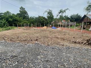 Đất bê tông thịnh vượng đức hoà thượng mới ra giá hiếm 590 triệu/ nền, thổ cư, sổ hồng, dân đông.