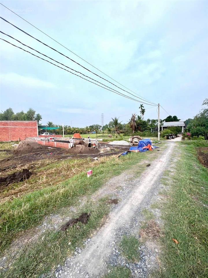 Đất bình lợi hkđ dân đông, sổ hồng, 650 triệu. giáp tt đức hoà, giáp xã hựu thạnh.