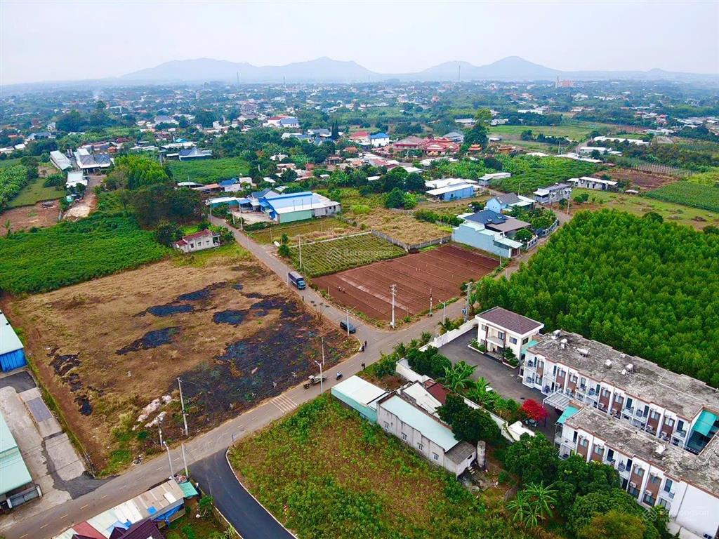 Bán gấp 130m2 thổ cư. mặt tiền cách mạng tháng 8, cách trung tâm tp bà rịa 6km.