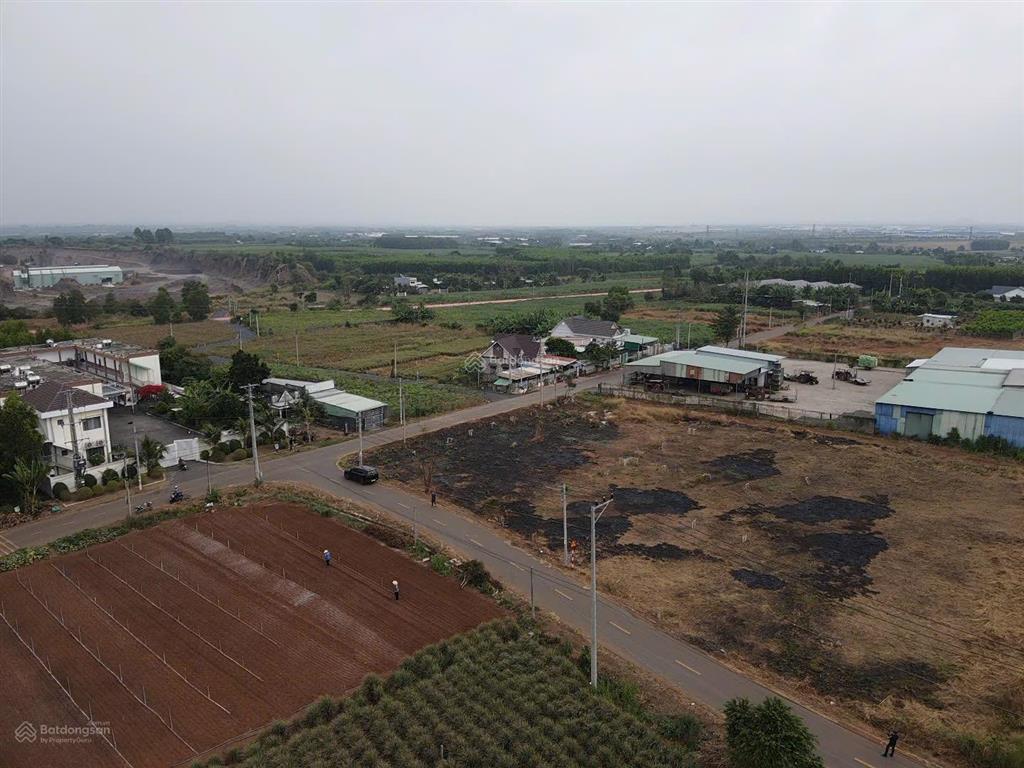 Bán gấp 130m2 thổ cư. mặt tiền cách mạng tháng 8, cách trung tâm tp bà rịa 6km.