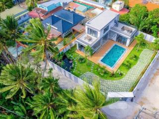 Villa biển hàm tiến dt tới 600m2, ngay trục nguyễn đình chiểu, cách biển 50m, tài sản hiếm có