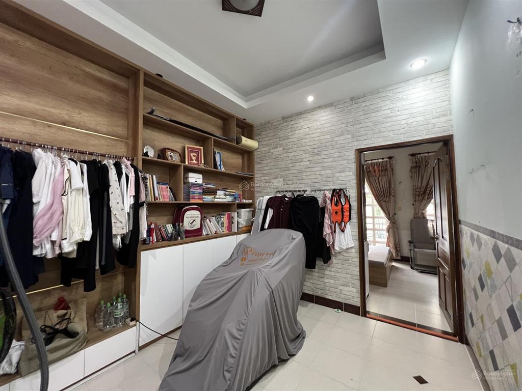 Nhà 3 tầng, 4pn, dt hiếm 120m2, ngang 5m. phường phước long, tp.hcm. nhỉnh 12 tỷ