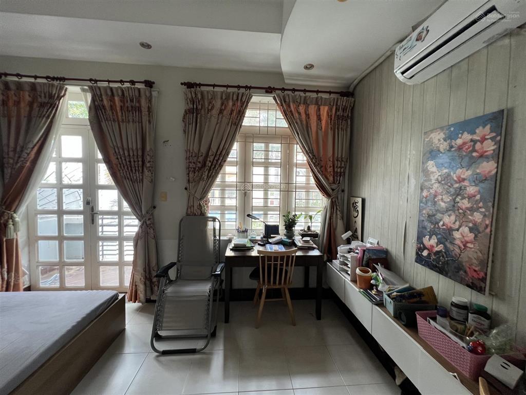 Nhà 3 tầng, 4pn, dt hiếm 120m2, ngang 5m. phường phước long, tp.hcm. nhỉnh 12 tỷ