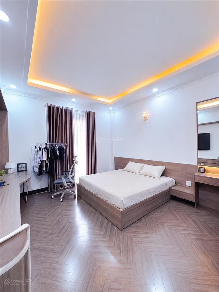 Nhà 4 tầng, dt 68m2, trung tâm bình hưng hòa hẻm xe hơi 6m, giá 5,86 tỷ