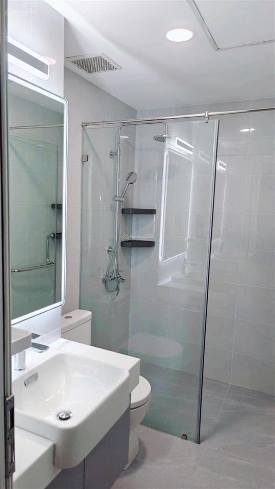 Cho thuê căn hộ khánh hội 1, 104m2, 3pn, 2wc, full nt, giá 16tr,  0974 996 *** trung