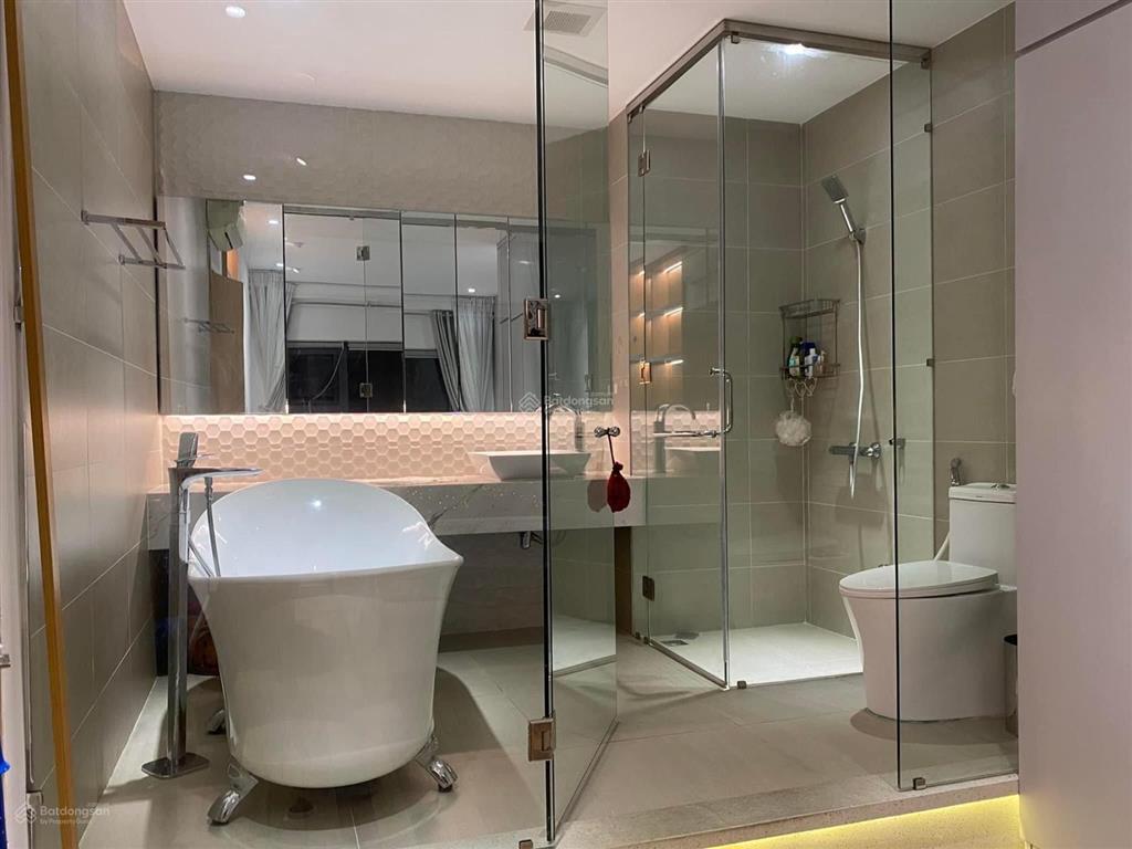 Bán căn hộ rivera park, quận 10, 63m2, 2pn, giá 4t8,  0974 996 *** trung