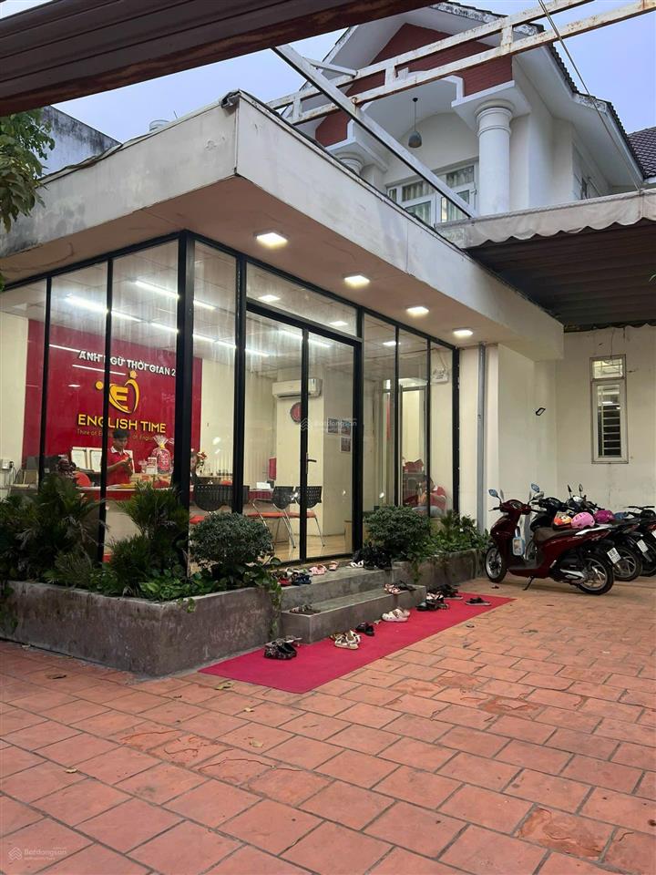 Bán nhà riêng tại 53 lò lu, 32 tỷ, 215m2, view đẹp, uy tín, 2 mặt tiền, đang cho thuê 50tr
