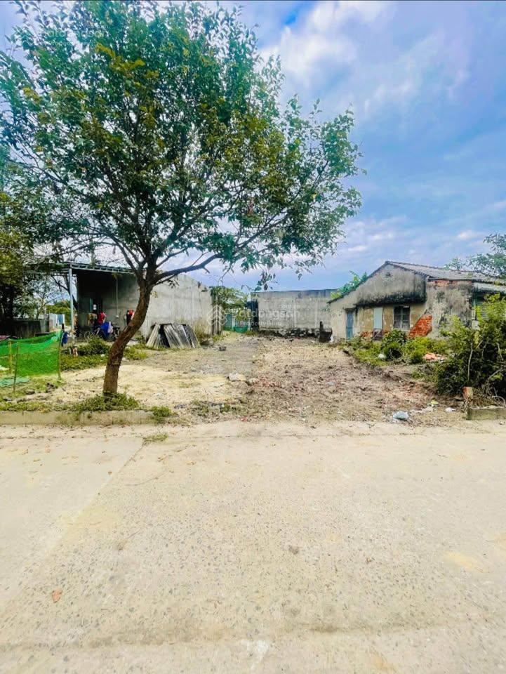 Bán lô đất mặt tiền đông phú 1  nam hoà tiến. diện tích 150m nằm đường 7m5