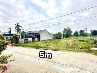 Bán lô đất trục chính đường 7m5 phú mỹ  đại hiệp. giáp ranh hoà khương
