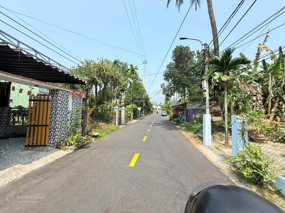 Bán đất nam sơn  hòa tiến cũ gần chợ lệ trạch. sát đường nhựa lớn, giá cực tốt