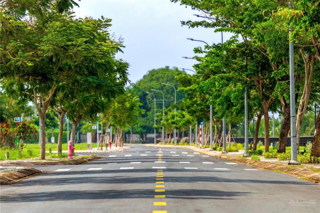 Bán nhà phố 4 tầng xây sẵn genera by the solia bến lức, tiện ích hoàn thiện, 4,3 tỷ. 0907 701 ***