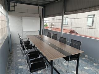 Văn phòng 40m full bàn ghế chỉ 5,5 triệu/tháng