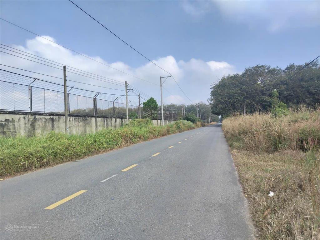 Cần bán 27.500m2 đất skc tại long nguyên bầu bàng bình dương