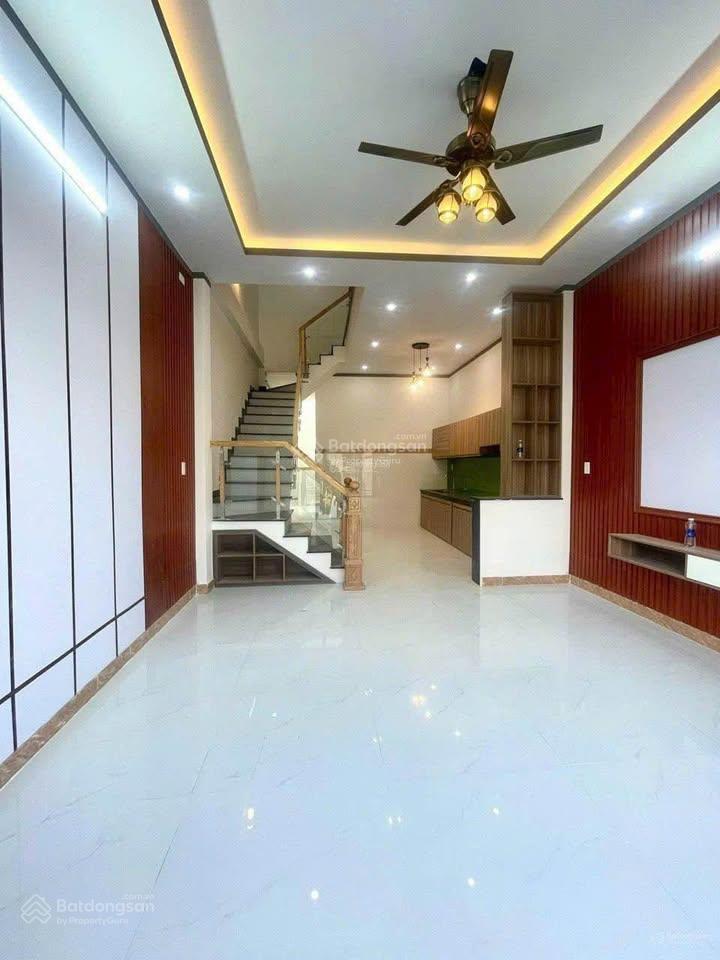 Ngộp bán trong tuần nhà 2 tầng thcs phước hòa