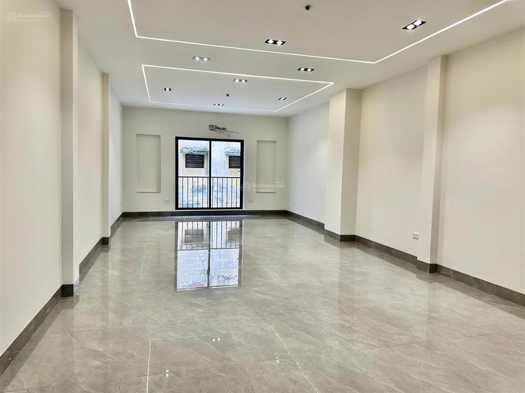 Chính chủ cho thuê tầng 1 & 2 nhà mặt phố nguyễn quý đức, thanh xuân diện tích 130m2/sàn, mt 5.2m