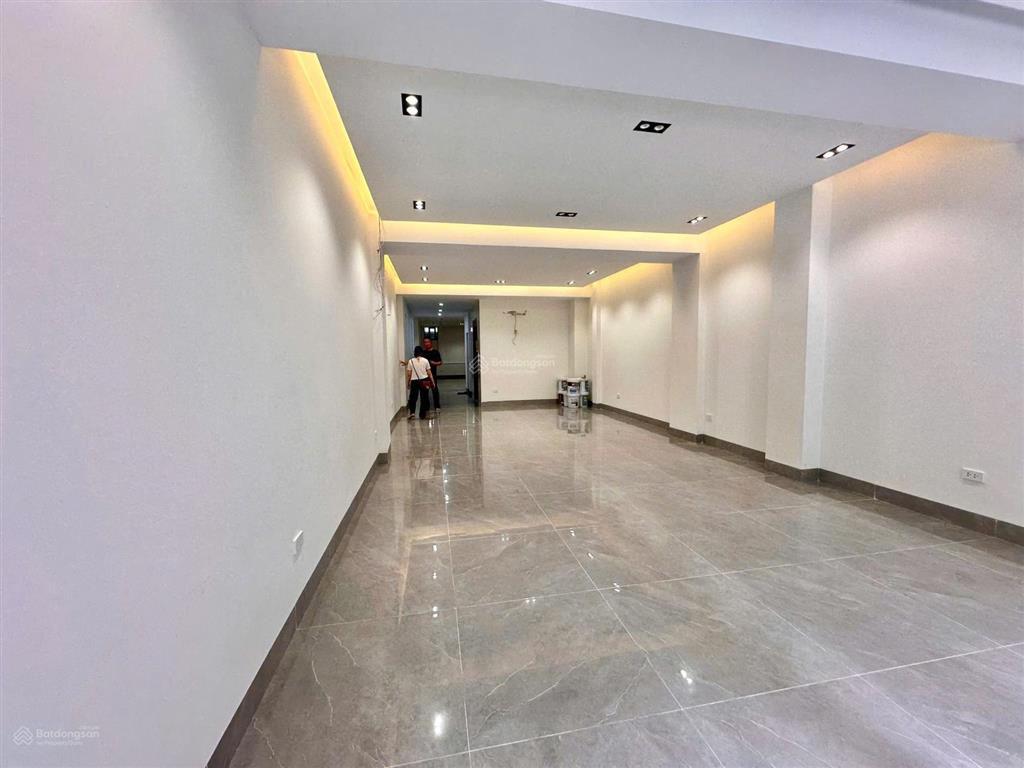 Chính chủ cho thuê tầng 1 & 2 nhà mặt phố nguyễn quý đức, thanh xuân diện tích 130m2/sàn, mt 5.2m