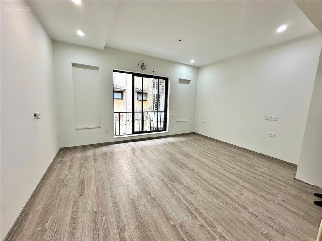 Chính chủ cho thuê tầng 1 & 2 nhà mặt phố nguyễn quý đức, thanh xuân diện tích 130m2/sàn, mt 5.2m