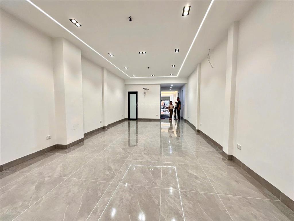 Chính chủ cho thuê tầng 1 & 2 nhà mặt phố nguyễn quý đức, thanh xuân 130m2/sàn, mặt tiền 5.2m