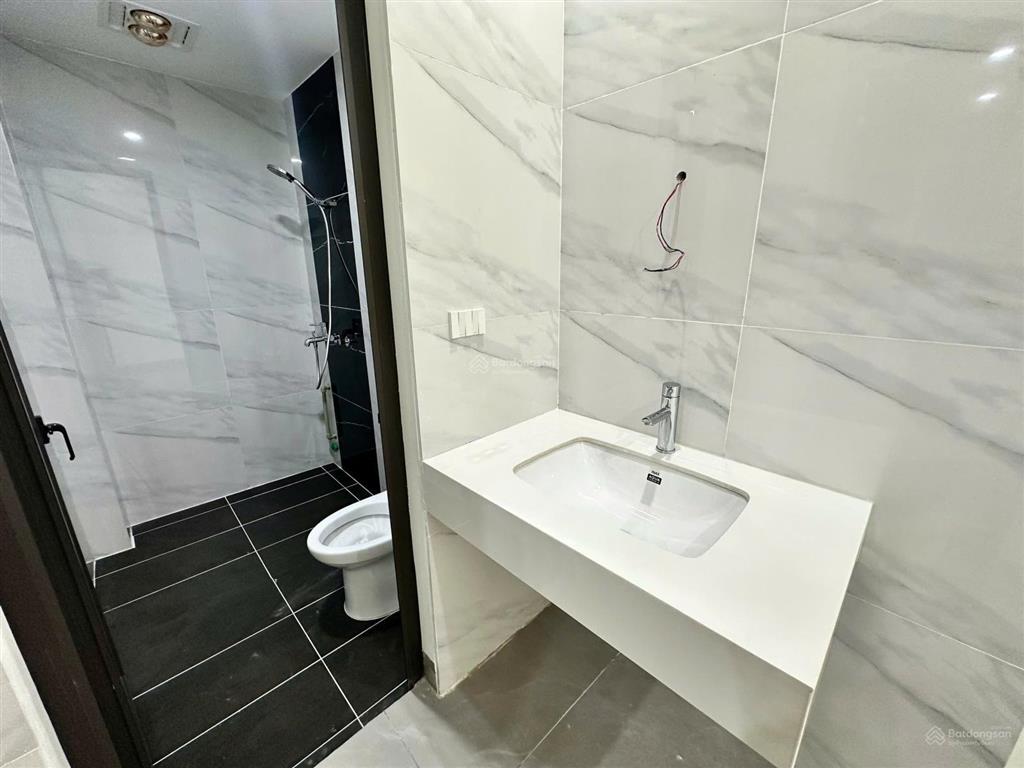 Chính chủ cho thuê tầng 1 & 2 nhà mặt phố nguyễn quý đức, thanh xuân 130m2/sàn, mặt tiền 5.2m