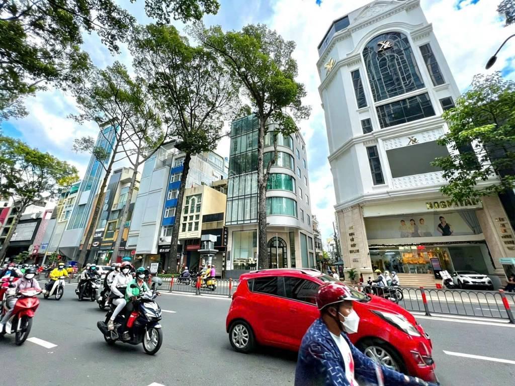 Tòa nhà góc 2mt 3 tháng 2 quận 10  dt 123m2  hầm 7 tầng  hđt 350tr  giá 85 tỷ