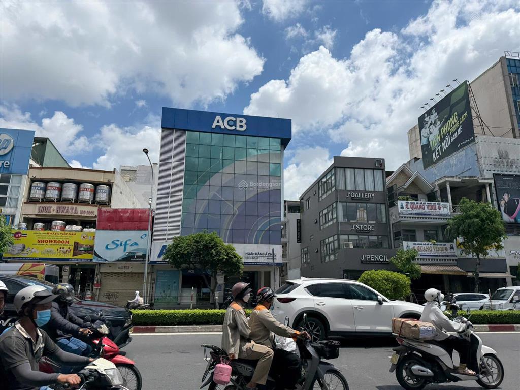 Góc 3 mt cộng hòa tân bình dt 166m2 4 tầng  hđt ngân hàng 200tr  giá bán 80 tỷ